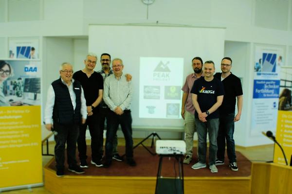 Peak-Dozenten (v. l. n. r.): Jörg Feller, Dirk Ludwig, Ali Khorsandtfard, Christian Hinzmann, Adrian Jankovic, Holger Kötting, Christopher Wollenberg.
