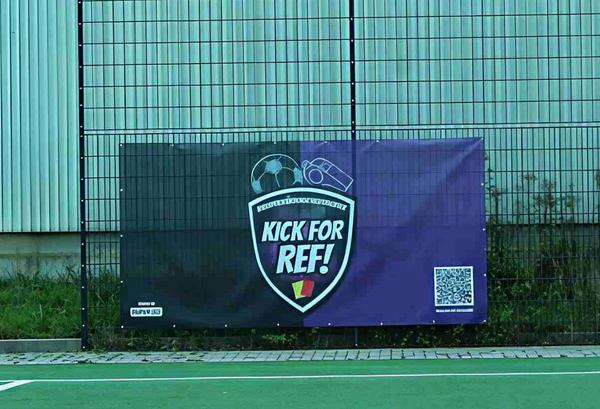Das Logo der Initiative Kick for Ref!